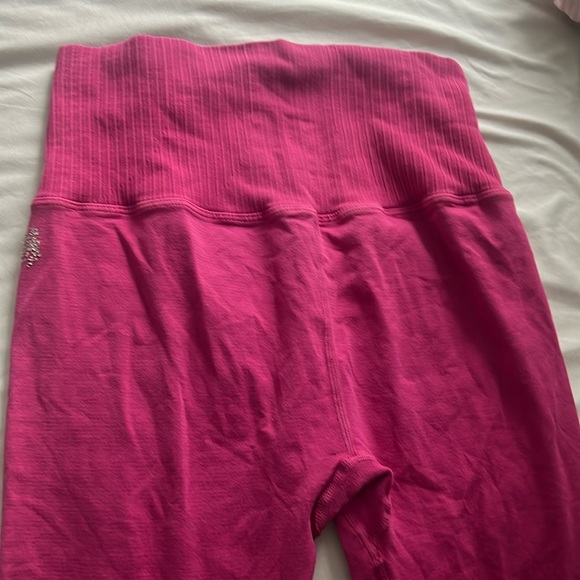 FREE PEOPLE MOVEMENT pink sports leggings size M - Picture 1 of 2